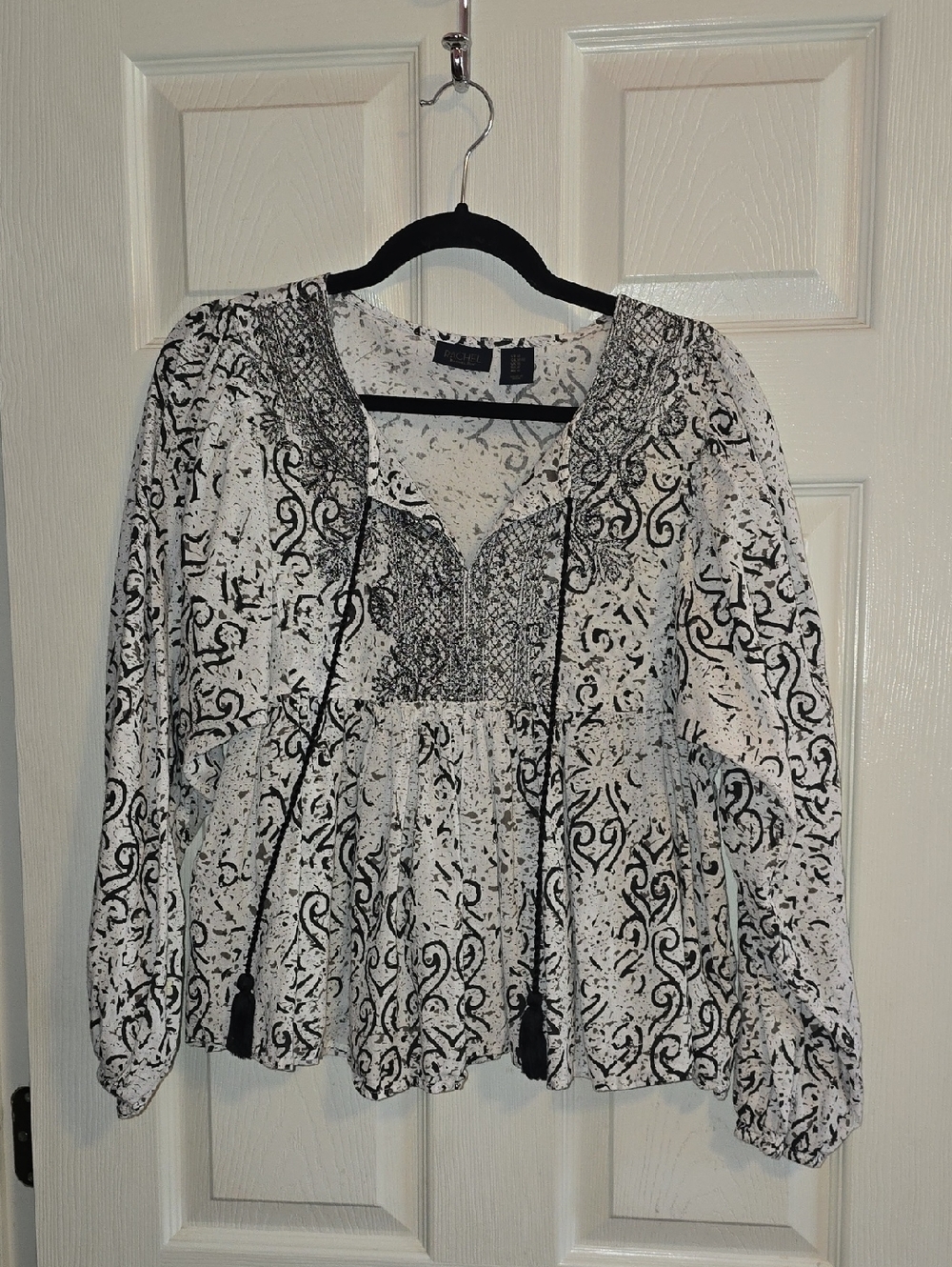 RACHEL Rachel Roy Black‎ and White Printed Peasant Blouse
